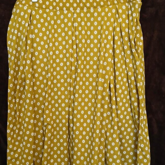 Lularoe Madison Skirt - Size 2XL - Picture 2 of 4
